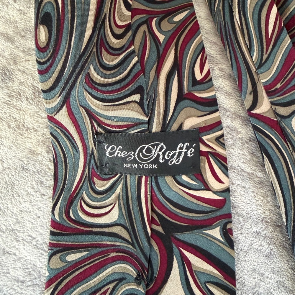 Chez Roffe Men’s Colorful Design Tie - Picture 2 of 4
